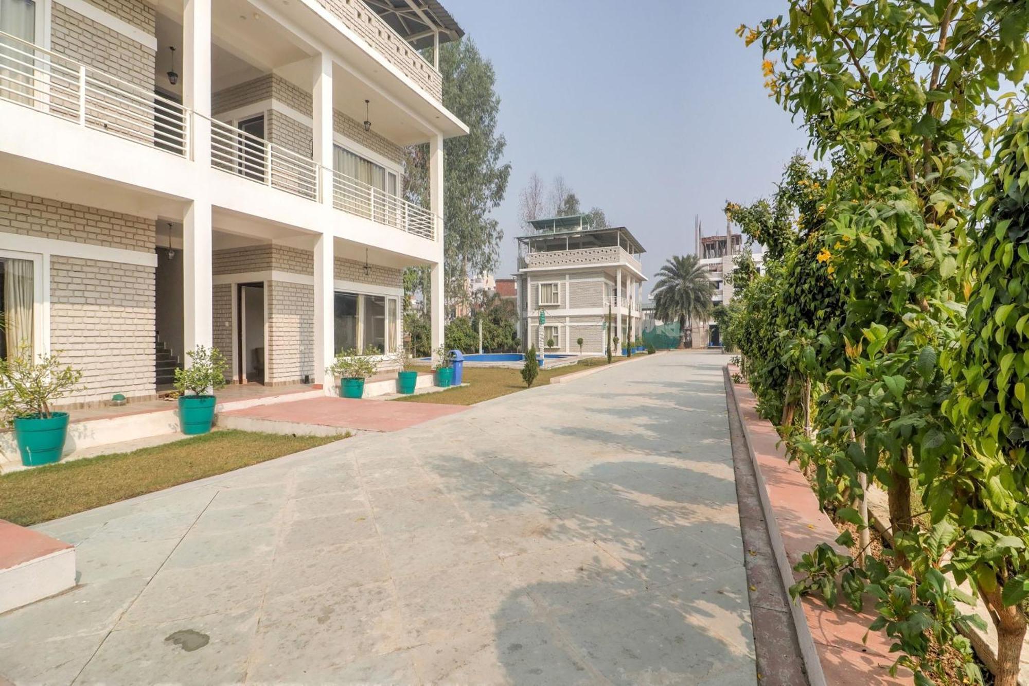 Townhouse Amaraa Farms Near Lulu Hypermarket Lucknow Exterior foto