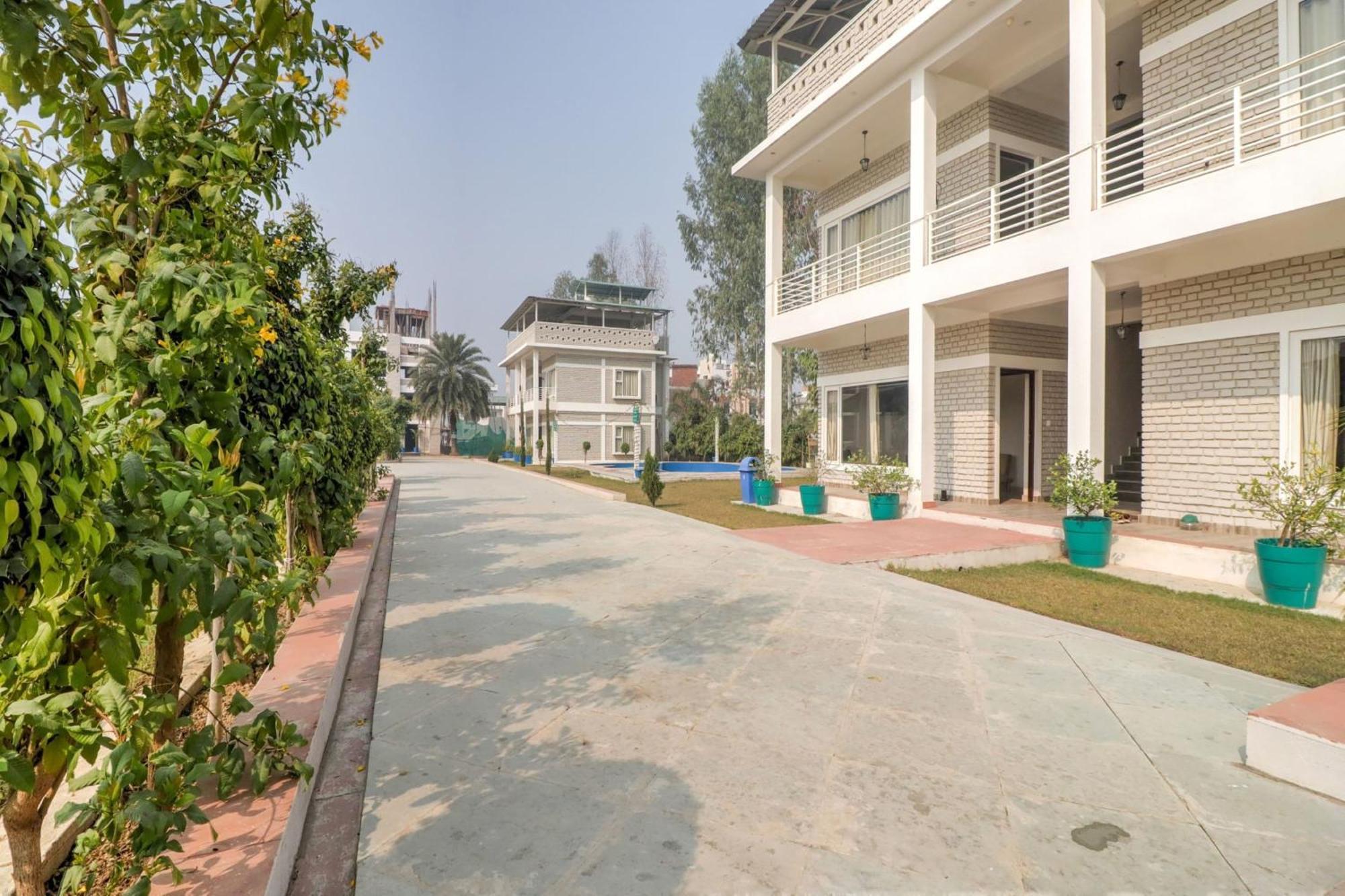 Townhouse Amaraa Farms Near Lulu Hypermarket Lucknow Exterior foto
